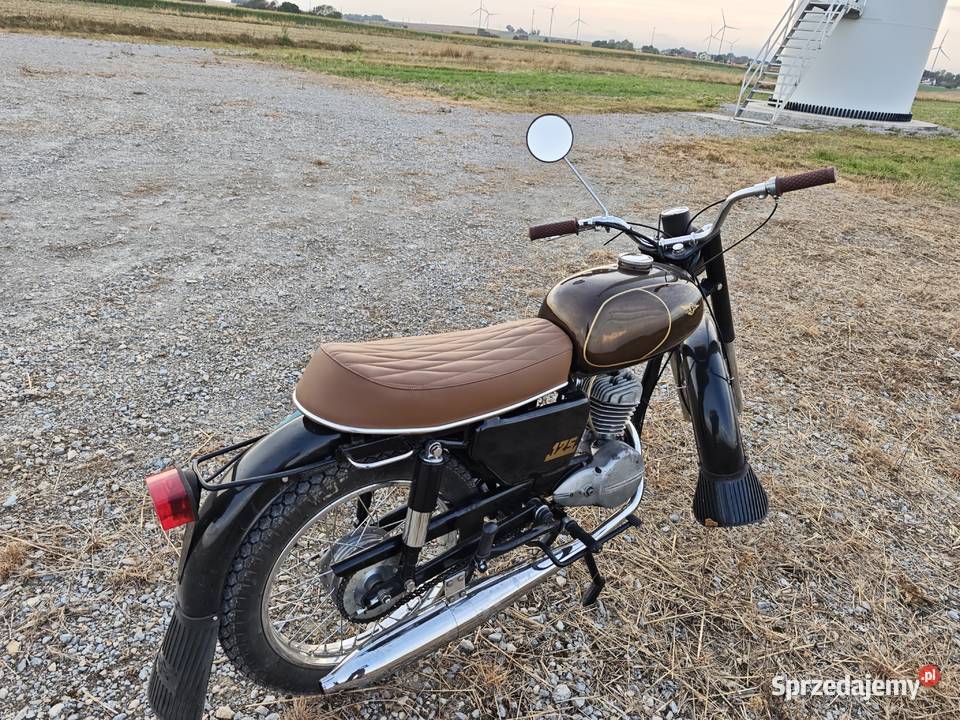 Wsk 125 M06B3 77 w pełni odrestaurowana nieuszkodzony sprzedam