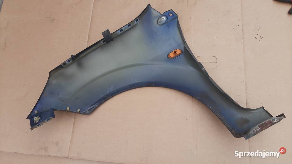 błotnik prawy przedni lak F2 Ford Fiesta mk6 Błotniki Dębno