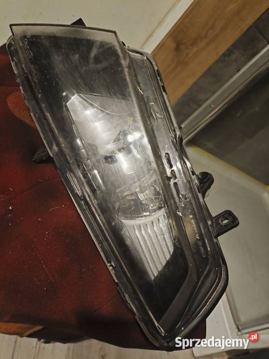 Halogen prawy przód Seat Leon III 5F FR 20122016 Rok produkcji 2015 Lampy przednie Warszawa