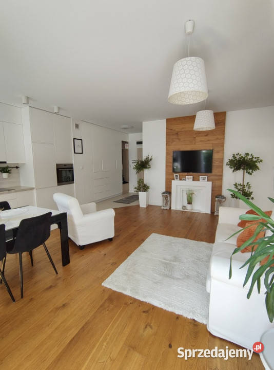 Ładne mieszkanie z ogródkiem Rok budowy 2018 Warszawa