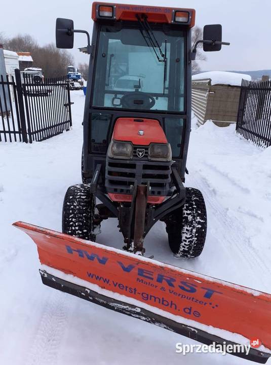 Traktor Komunalny Kubota B 2400 Hydro 4x4, Pług do śniegu