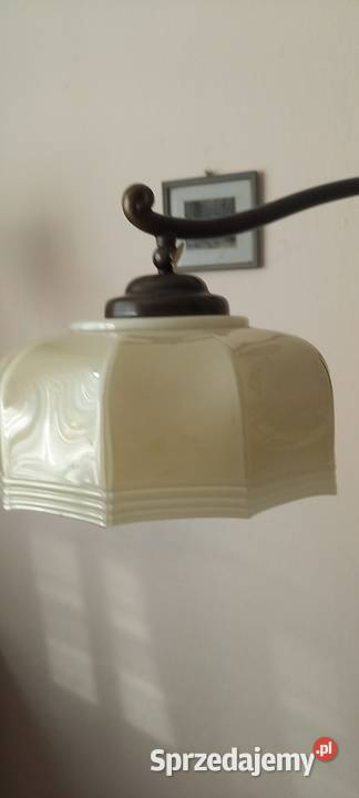 Stara mosiężna lampa z ruchomym ramieniem Klosz