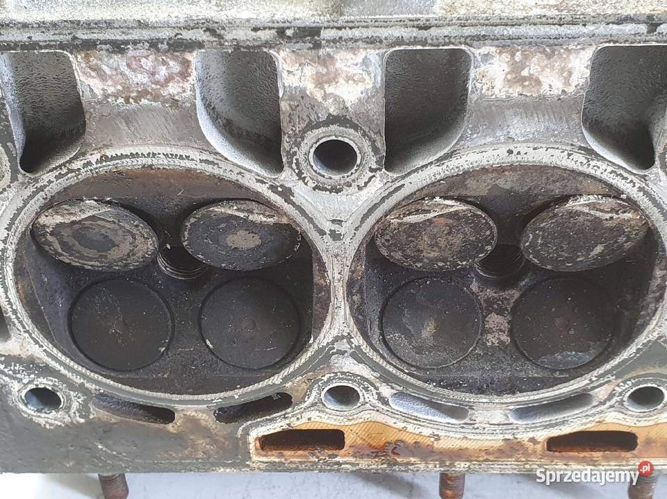 VW Polo IV 12 12V GŁOWICA CYLINDRÓW wałki osobowe