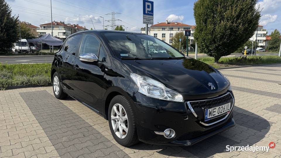 Peugeot 208 12 PureTech 82 2014 71 664 1 mazowieckie Warszawa