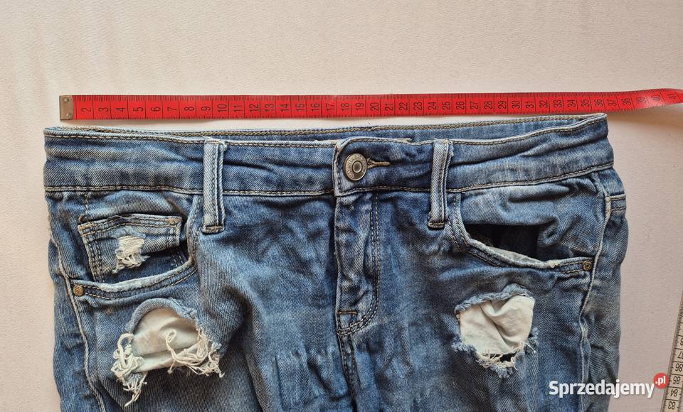 Spodnie jeansowe szarpane z dziurami Rozmiar 36(S) Brzesko