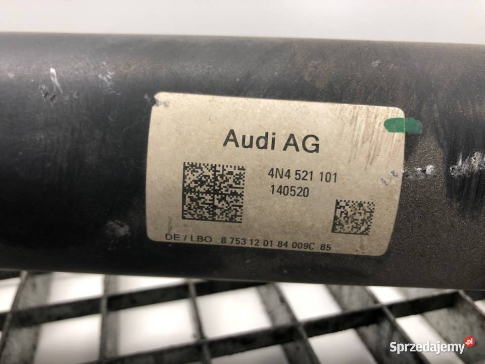WAŁ NAPĘDOWY TYŁ AUDI A8 D5 SedanLimuzyna 40 460