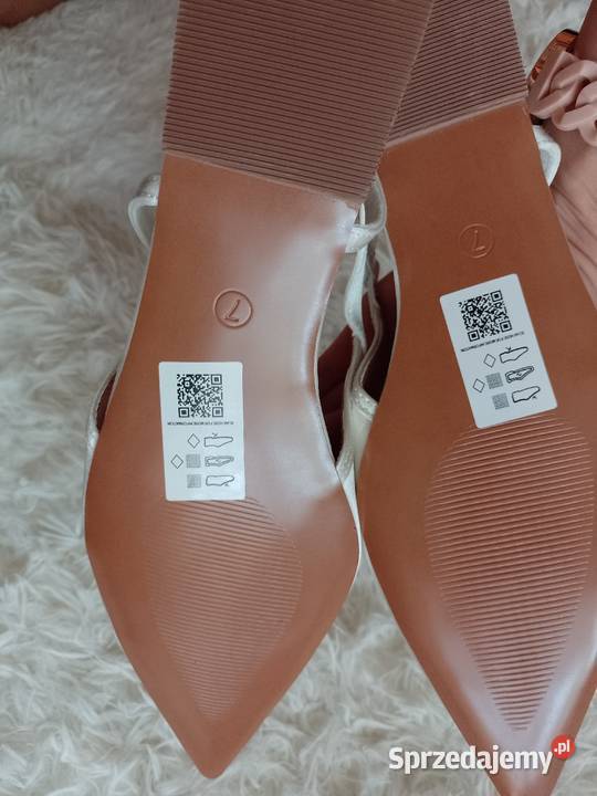40 ASOS Design Białe baleriny z odkrytą piętą z Balerinki Kraków