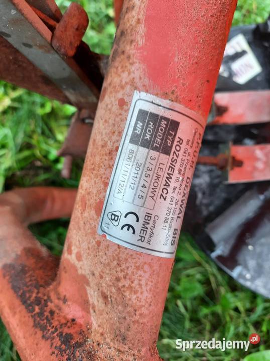 Rozsiewacz nawozów lejek 300 litrów Rozsiewacze nawozów Bucze