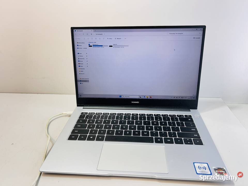 LAPTOP HUAWEI MATEBOOK D14 AMD RYZEN 5 8512GB sprzedam