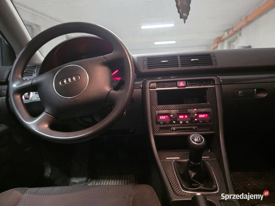 Audi A4 B6 Avant 16 102 benzyna Lubin