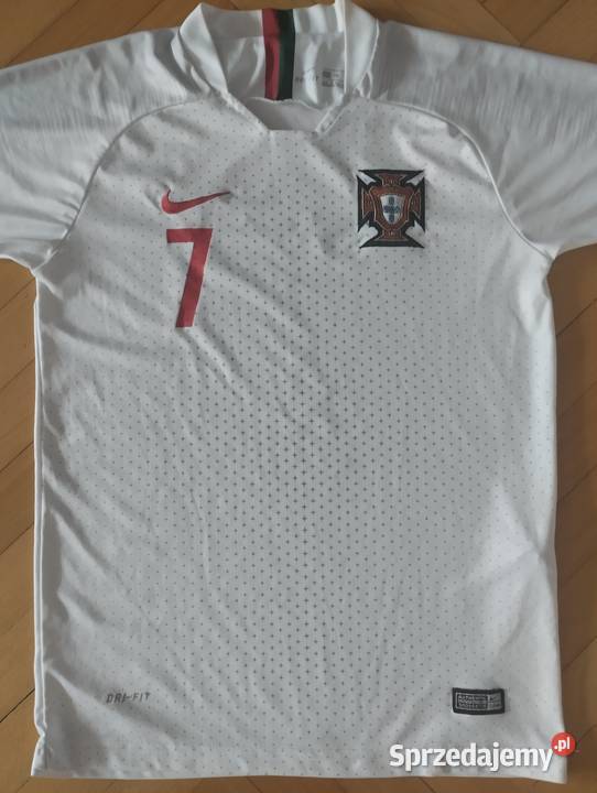 Sprzedam koszulkę Christiano Ronaldo Nike 7 Łuków