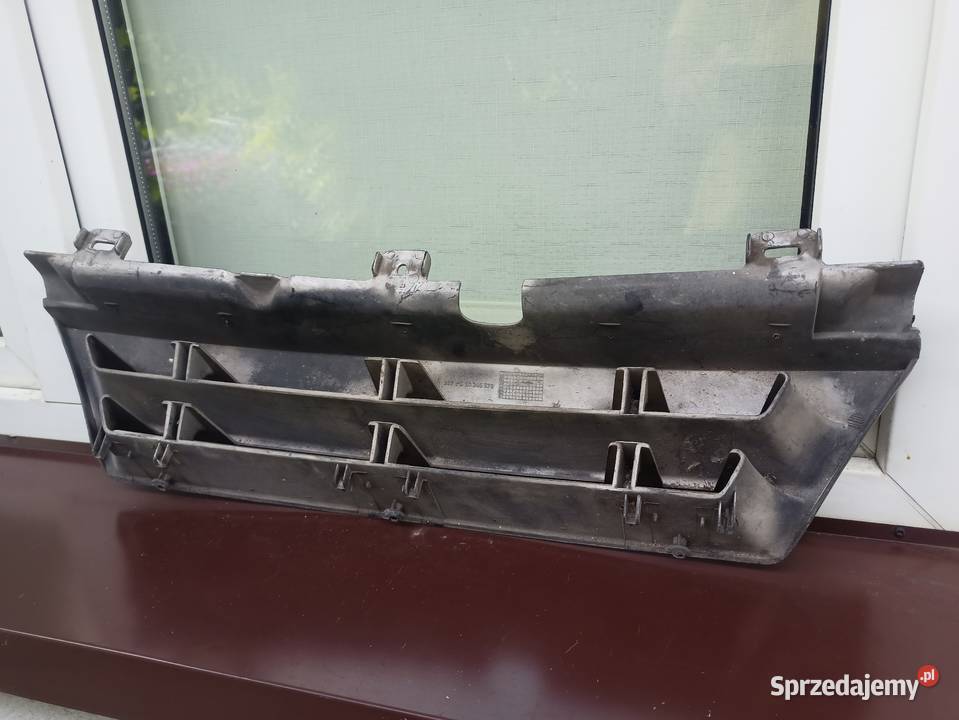 Opel Omega A grill atrapa przednia chłodnicy łódzkie Sieradz