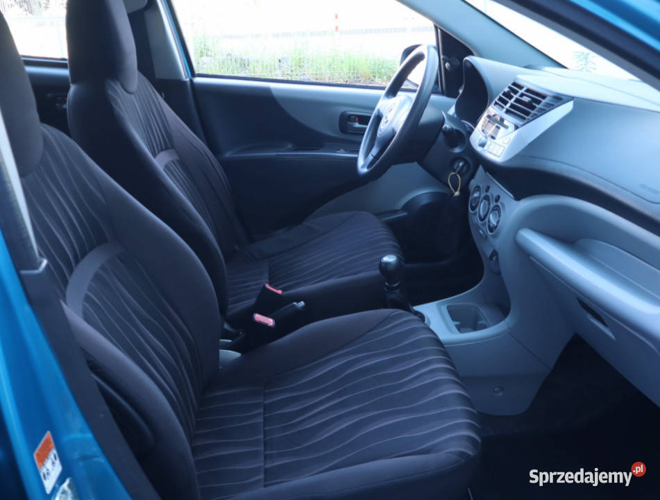 Nissan Pixo 10 12V 4/5 Łódź sprzedam