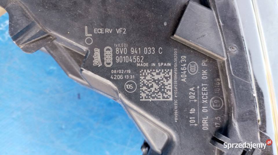 8V0941033C LAMPA LEWY PRZÓD EU FULL LED AUDI A3