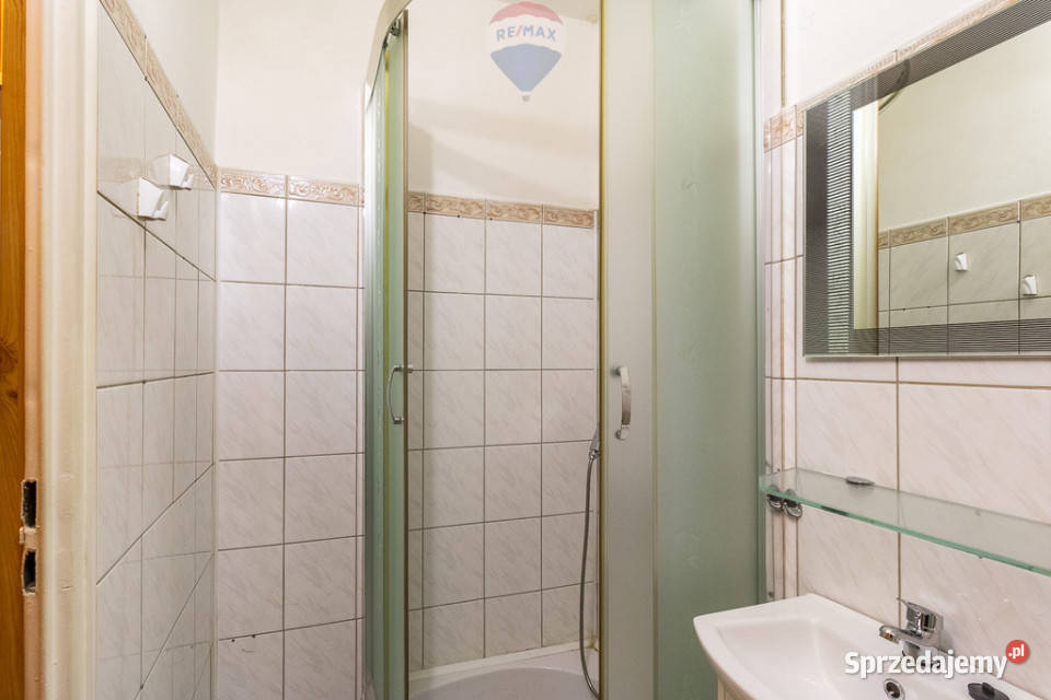 Teofilów 1 pokój 25 m do remontu 1 piętro oddzielna kuchnia Łódź