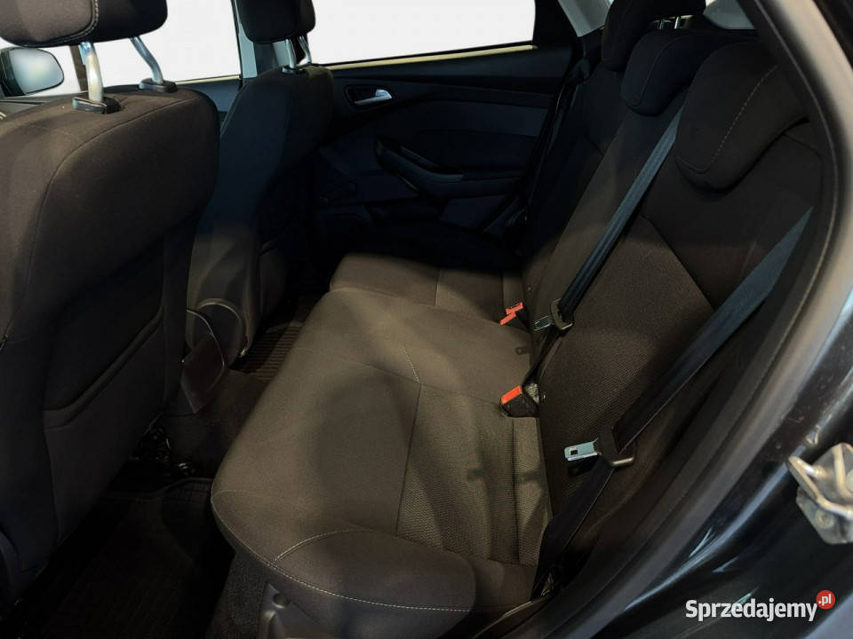 Ford Focus 16 105 M5 2015 r salon HAK komplet benzyna małopolskie Myślenice