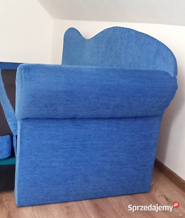 SOFA tapicerowana 140 x 205 ze skrzynią używana Klebark Mały