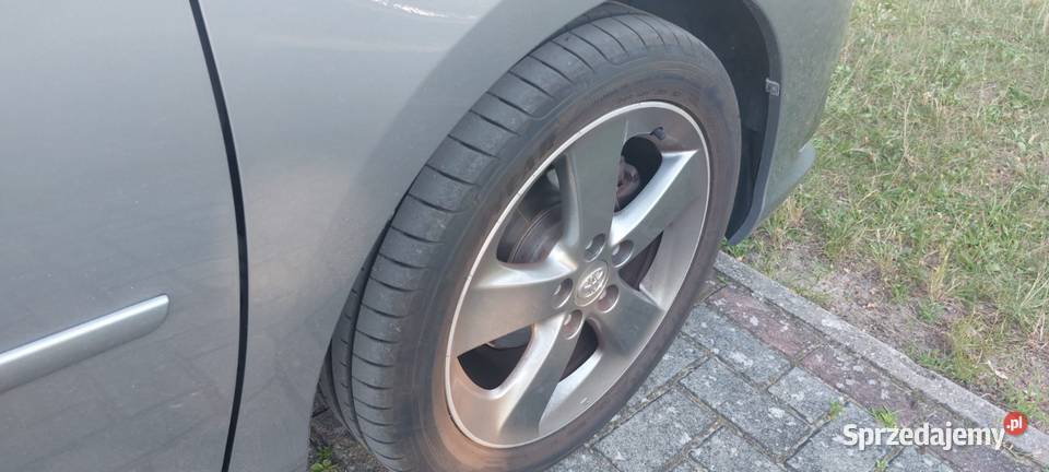 Auris2015 12 turbo S Radom