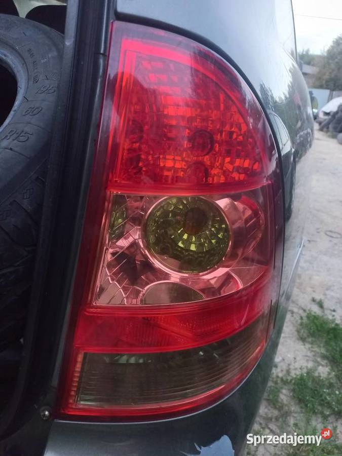 Toyota corolla d4d werso Lampy tylne drzwi deska Kraków