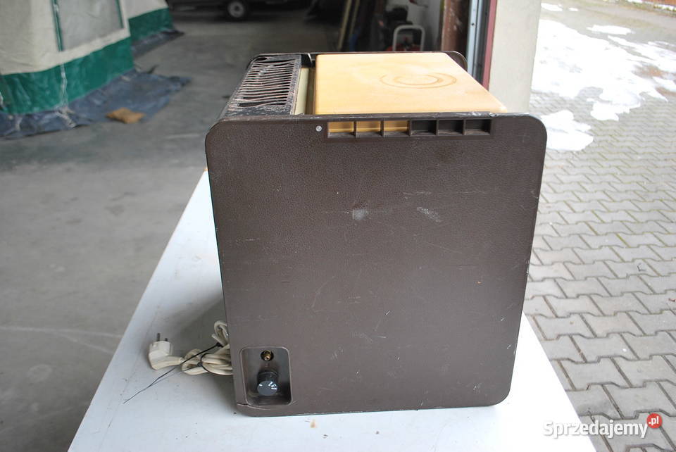 MAŁA TURYSTYCZNA LODÓWKA ELECTROLUX 12V 220V GAS Grzebowilk