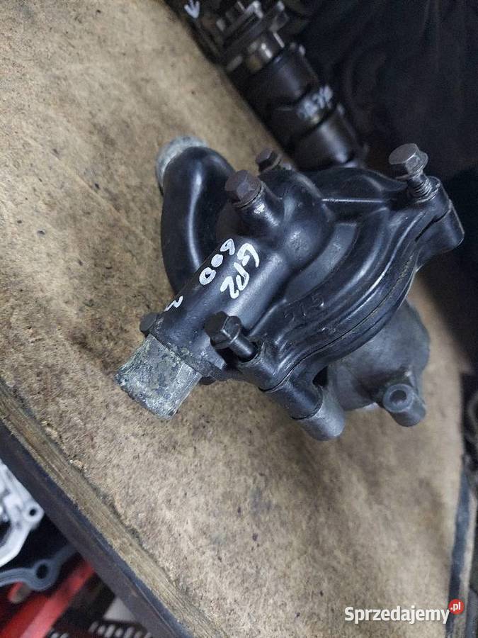 Kawasaki GPZ 600 pompa wody GPX 600 GPZ600 dolnośląskie Jelenia Góra