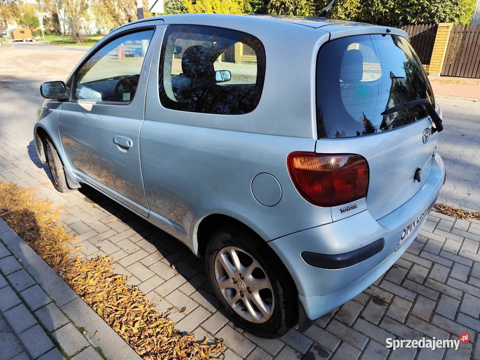 TOYOTA YARIS 2004 STARSZA DAMA ALE NADAL Z WERWĄ Białystok
