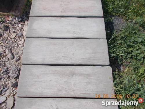 deski drewnopodobne ogród palisady chodnik Nietków