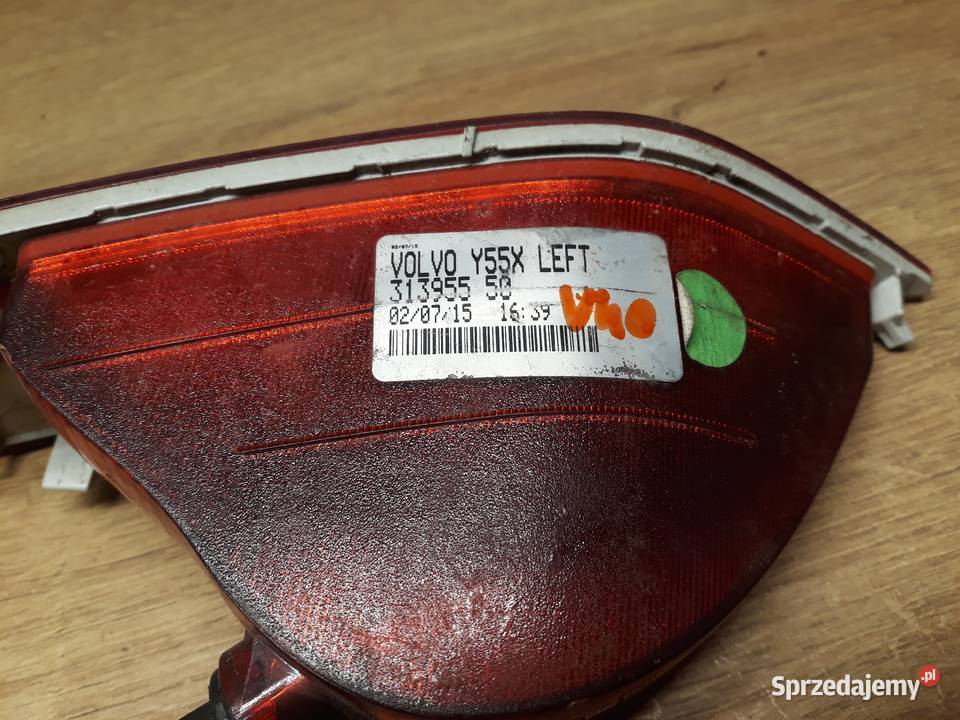 VOLVO V40 II LAMPA PRZECIWMGIELNA LEWA TYŁ Oświetlenie wielkopolskie