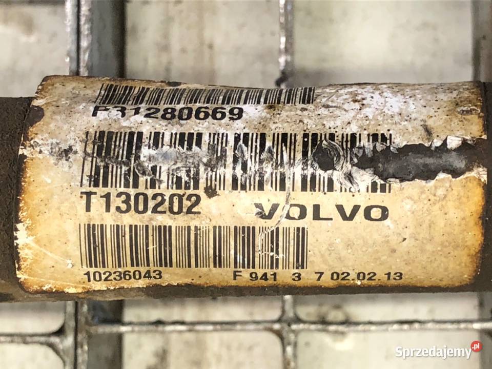 PÓŁOŚ LEWY PRZÓD VOLVO V40 P31280669 16 150 Półosie