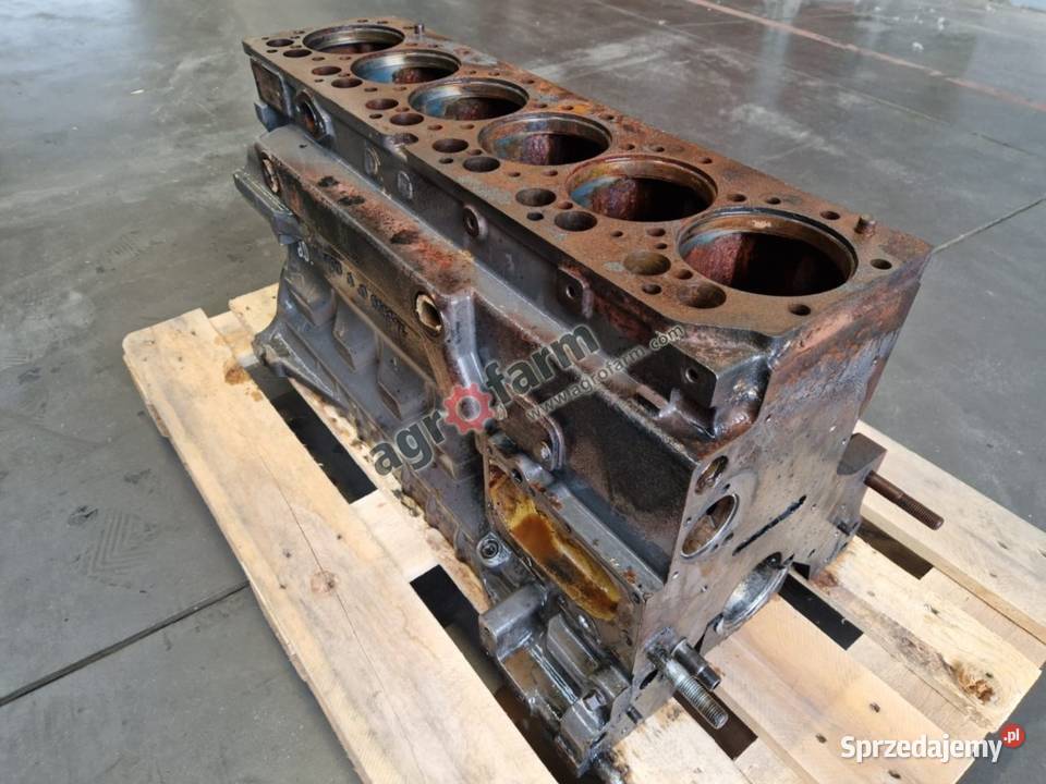 Blok silnika John Deere 6600 6300 7400 Części i osprzęt rolniczy Byków sprzedam