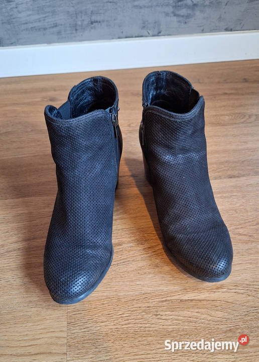 Skórzane botki z ćwiekami Lasocki czarne 40 Warszawa