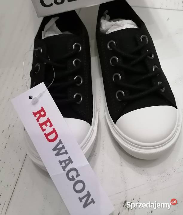 24 RED WAGON Buty sportowe z niską cholewką Sportowe śląskie Szczerbice sprzedam