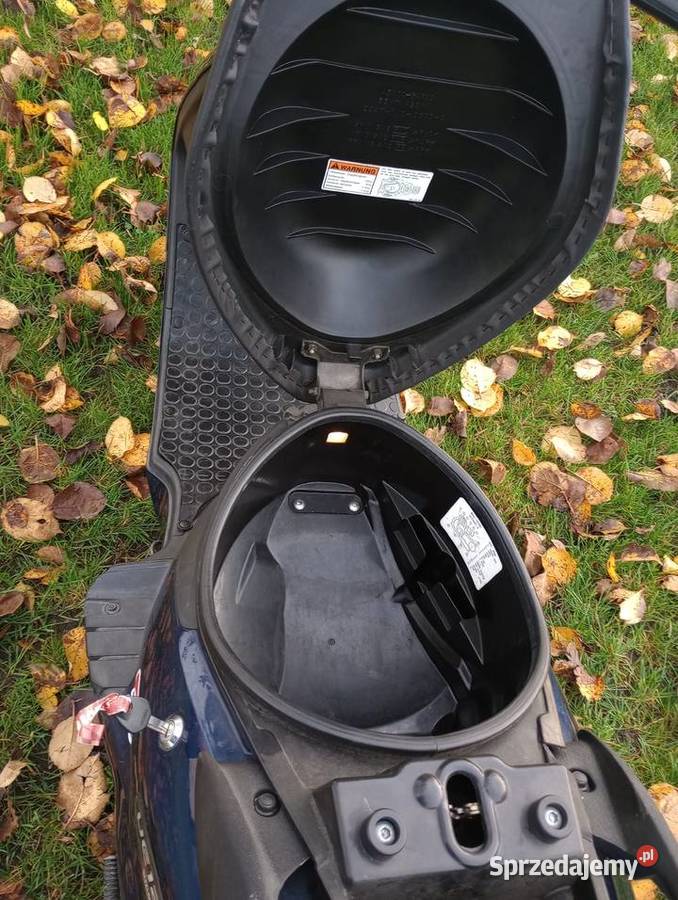 Suzuki ue125 warte Wąwelno