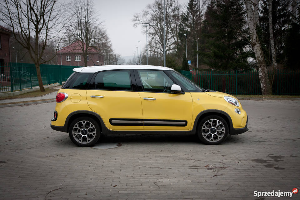 FIAT 500L TREKKING AUTOMAT NAVI KAMERA PDC żółty Szczecin sprzedam
