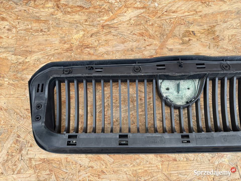 Grill atrapa chłodnicy skoda octavia I 1 1U0 Rok produkcji 1999 wielkopolskie Międzychód