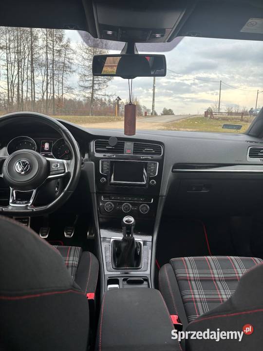 Volkswagen Golf GTI Samochody osobowe Krzykawka