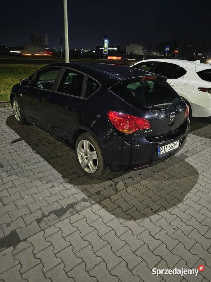 Opel Astra J silnik do roboty