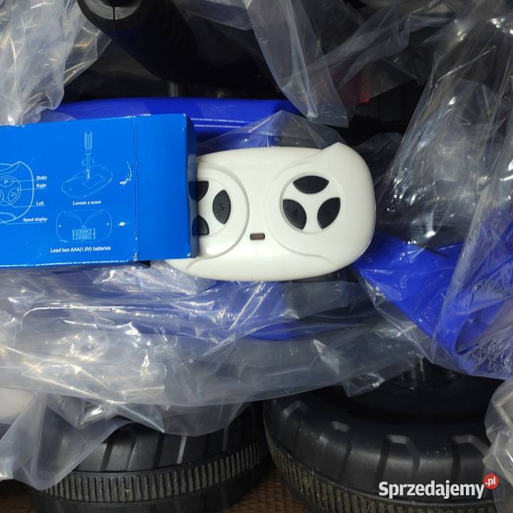 Ciągnik elektryczny z wyjmowaną przyczepą Żory