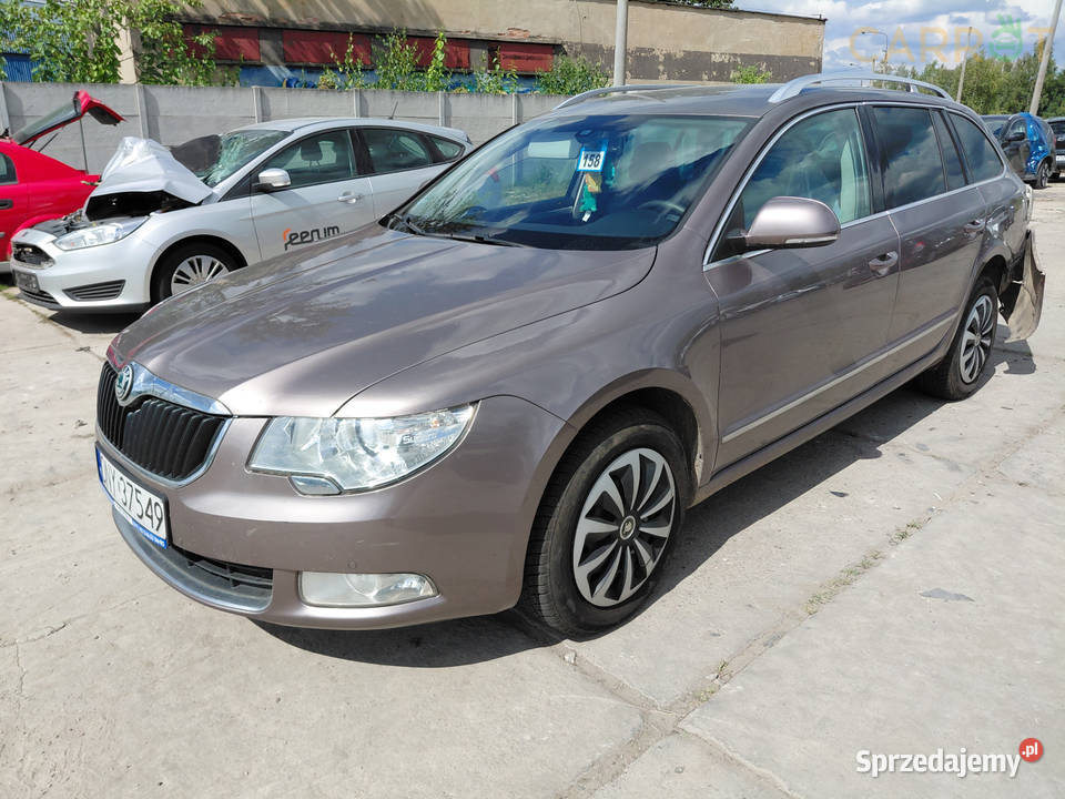 Skoda SuperB 2011 Automat DSG Navi Hak Skóry 2000cm3 Superb sprzedam