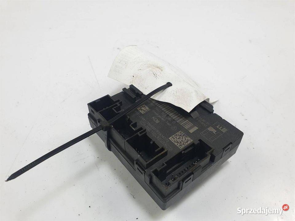 MODUŁ VOLKSWAGEN PASSAT B8 5Q0959592E osobowe Lipno sprzedam