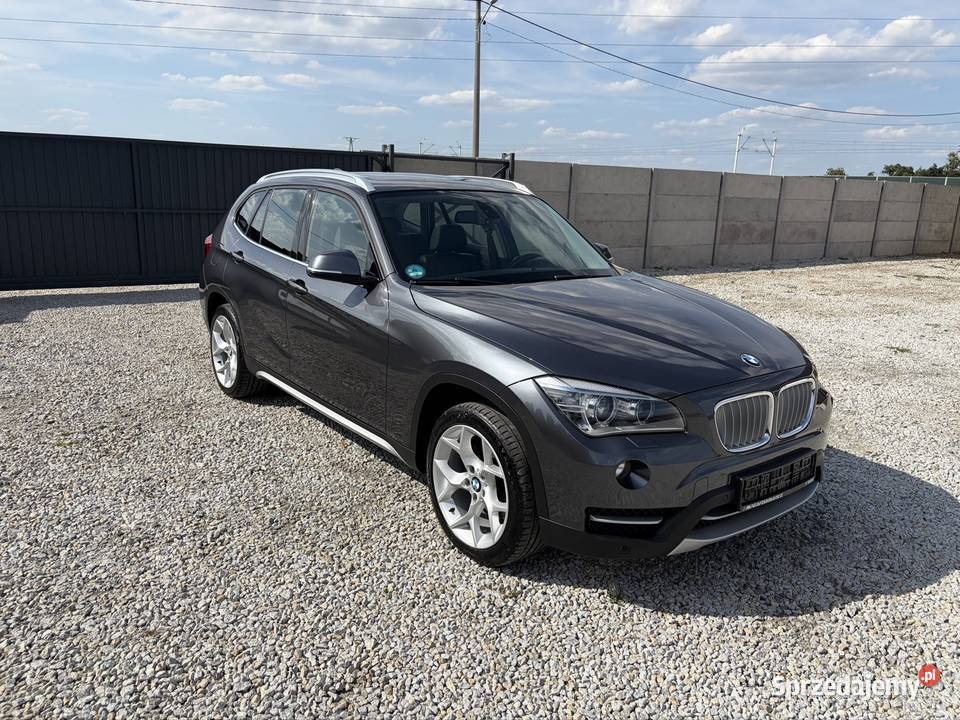 BMW x1 20dxDrive xline 184 automat lift lakier metallic Konin