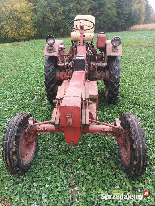 Sprzedam ciągnik rs09 Napęd 2x4 podkarpackie Oleszyce