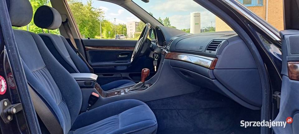 BMW E38 40 V8 zadbana bez rdzy przebieg 210 000 łódzkie Radomsko