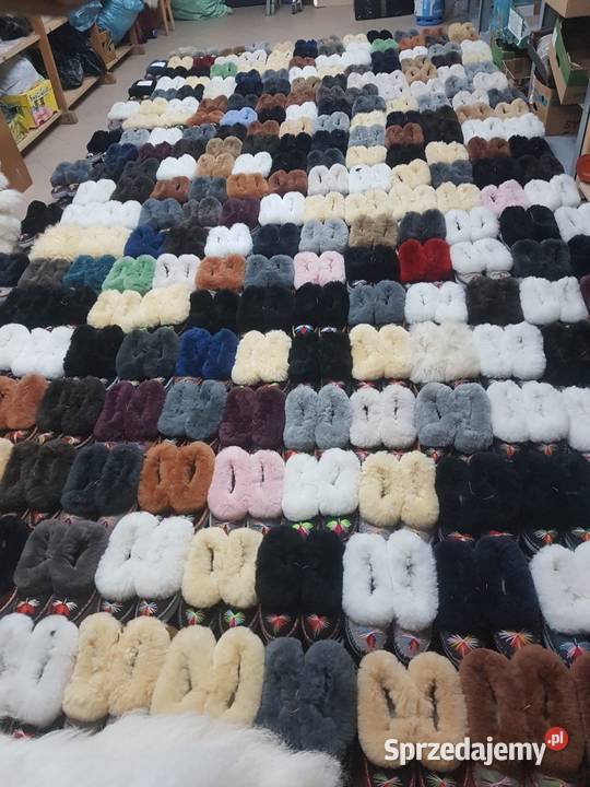 PANTOFLE BAMBOSZE KAPCIE ZAKOPIANKI KOŻUCHOWE Zakopane