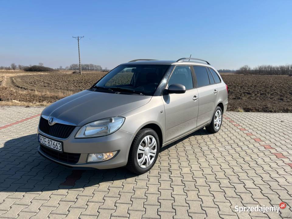 Skoda fabia 12 2014r możliwa zamiana na busa benzyna Rzeszów