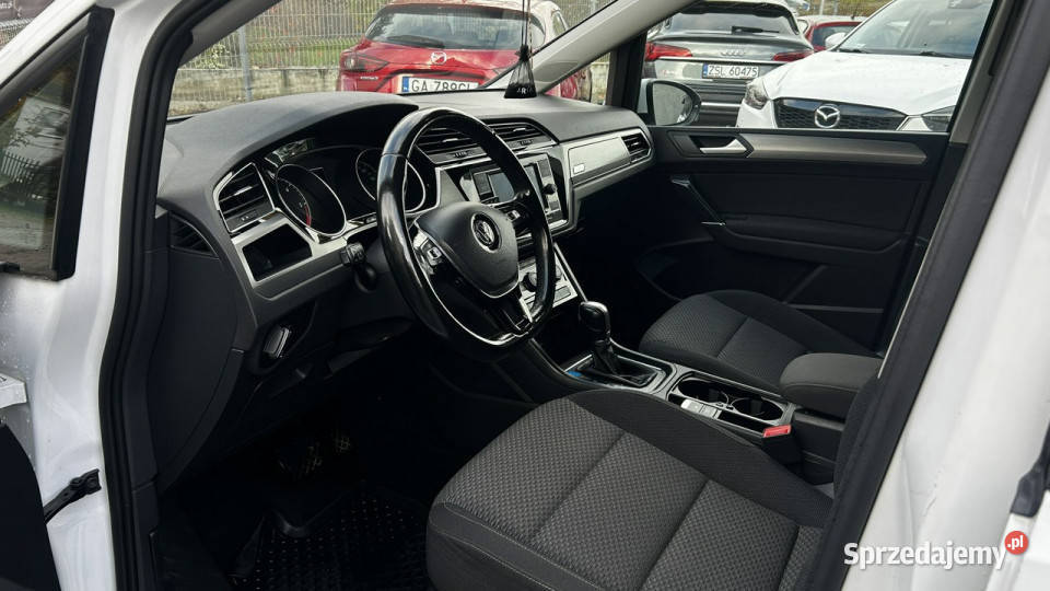 Volkswagen Touran 20 TDI 2017 DSG Top Led Radar gniazdo SD Gdynia