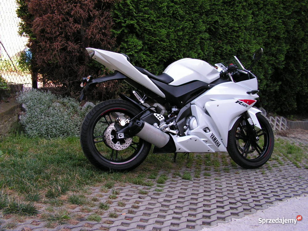 YAMAHA YZF r125 125 r tzr r6 r1 ktm HONDA 2011 benzyna