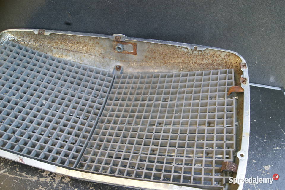 MERCEDES ATRAPA GRIL LOGO EMBLEMAT