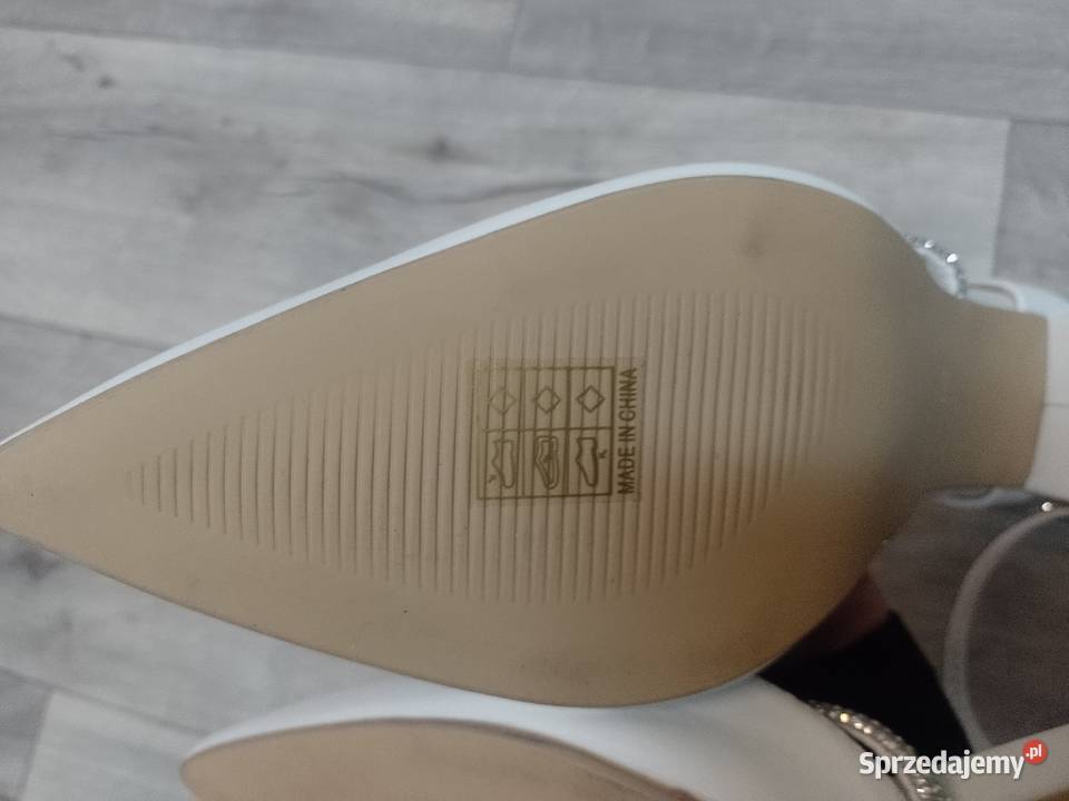 42 Białe bogato zdobione czółenka wieczorowe z skóra ekologiczna Kraków