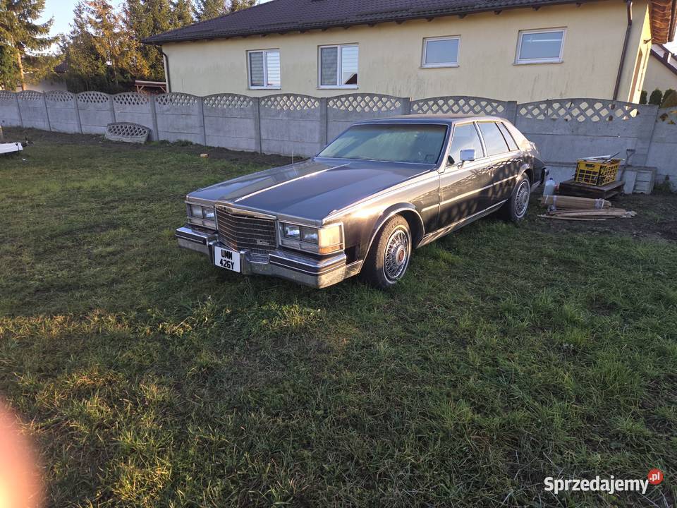 Cadillac Deauville Bobowo